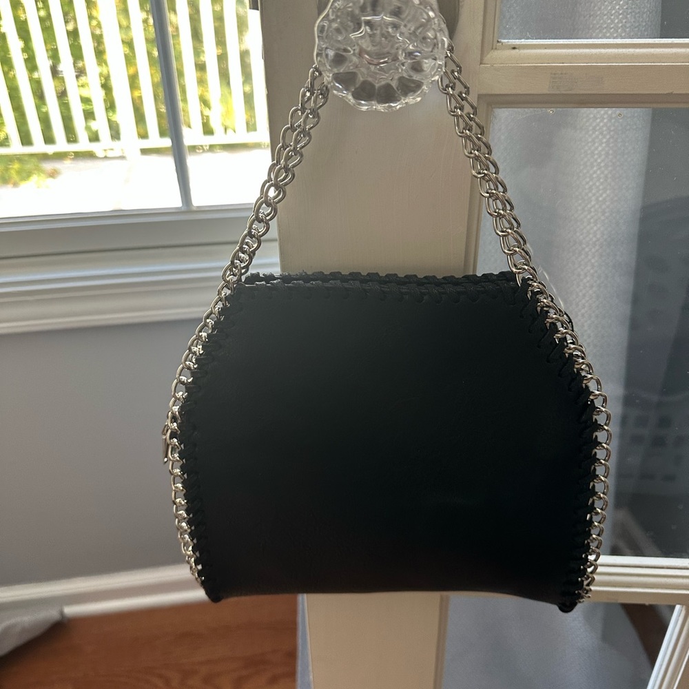 Chain small bag. Faux leather. NWT